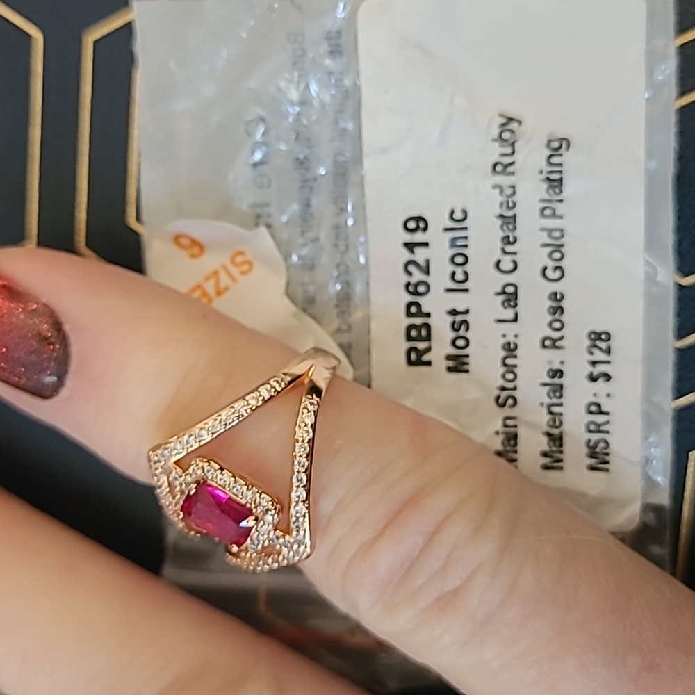 Bomb Party - Most Iconic Lab created Ruby ring - Picture 6 of 6